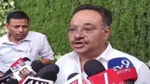 “হিন্দু উদ্বাস্তুদের কেশাগ্র কেউ স্পর্শ করতে পারবে না” ভারতীয় মুসলিমদের নিয়েও বিরাট বার্তা দিলেন শমীক!