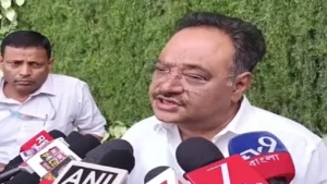 SIR কে ঢাল করে ফের ক্ষমতায় আসার স্বপ্ন দেখছেন মমতা? মুখ্যমন্ত্রীর প্ল্যানিংয়ে জল ঢেলে দিলেন শমীক!