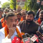 “হিন্দুরা শিক্ষা নিন, মমতাকে না সরালে অনেক এলাকা ঔরঙ্গজেবের নামে করবে” সোচ্চার শুভেন্দু!