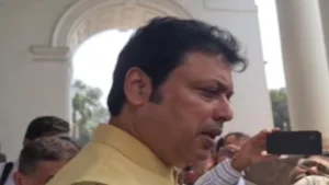 “আমার কুন্ডলীতে হার নেই, সরকার গড়েই যাব” বাংলায় পরিবর্তনে ১০০ শতাংশ নিশ্চিত বিপ্লব!