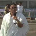 বাহিনী আসছে, গ্যাস ফুরোচ্ছে! মুখ্যমন্ত্রীর অদ্ভুত যুক্তিতে তাজ্জব রাজনৈতিক মহল: ভোটের আগে কি নতুন ইস্যুর খোঁজ?