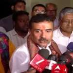 শিক্ষক পিটিয়ে রক্তাক্ত করার অভিযোগ! তৃণমূলি ‘গুন্ডারাজ’ নিয়ে গর্জে উঠলেন শুভেন্দু!