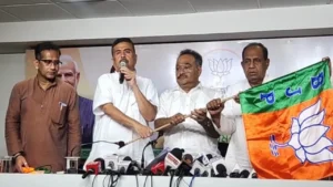 তৃণমূলে বিরাট ভাঙন: শুভেন্দু-শমীকের হাত ধরে বিজেপিতে বিদায়ী বিধায়ক, তুঙ্গে রাজনৈতিক চাপ!