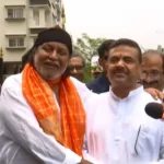 নিউটাউনে ‘মহাগুরু’র দরবারে মুখ্যমন্ত্রী শুভেন্দু অধিকারী! মহাজয়ের আসল ‘কারিগর’কে কৃতজ্ঞতা জানাতে নিজেই হাজির ‘জনতার মুখ্যমন্ত্রী’!