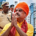 এই মুহূর্তের বড় খবর: সল্টলেক থেকে সোজা নবান্ন! সংবর্ধনা শেষে প্রশাসনিক ব্যাটন ধরতে রাজপথে নবম মুখ্যমন্ত্রীর কনভয়!