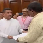 আজকের সবচেয়ে বড় ব্রেকিং! নতুন স্পিকারের ঘরে গিয়েই পদত্যাগ করলেন মুখ্যমন্ত্রী শুভেন্দু অধিকারী!