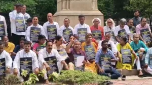 বিধানসভা চত্বরে নজিরবিহীন নাটক! ভরাডুবির পর এবার আম্বেদকর মূর্তির নিচে তৃণমূলের ‘কান্নাকাটি’, হাসছে রাজনৈতিক মহল! 