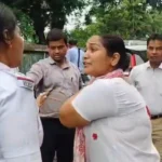 হুগলির রিষড়ায় NIA-এর জালে তৃণমূল কাউন্সিলর, তদন্তকারীদের পথ আটকে তুমুল অশান্তি অপরূপা পোদ্দারের!