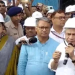 ব্রেকিং নিউজ: চিংড়িঘাটায় রেলমন্ত্রী! মেট্রোর কাজে ‘তৃণমূলী’ বাধার পাহাড় ভাঙলেন অশ্বিনী বৈষ্ণব, তুলোধোনা সাবেক ‘পিসি-ভাইপো’র জমানাকে!