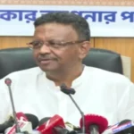 মেয়াদ শেষের আগেই রণে ভঙ্গ! ‘নিধিরাম সর্দার’ সেজে ববি হাকিমের নাটকীয় ইস্তফা, রাজনৈতিক মহলে তীব্র চর্চা!