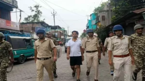 ‘ঝুঁকেগা নেহি’ থেকে এক্কেবারে ‘হাফপ্যান্ট’! ফলতার ‘পুষ্পা’ খ্যাত সেই নেতার রাজকীয় দম্ভ এখন শুধুই বারমুডায় বন্দি?
