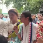 ব্যালটে প্রত্যাখ্যানের পর ‘হ্যান্ড মাইক’ হাতে মরণপণ লড়াই! কার বিরুদ্ধে এই জেদ, প্রশ্ন বাংলার!