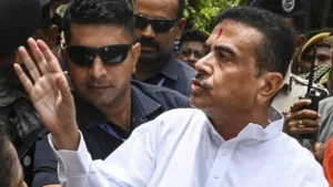 কড়া সমালোচক না থাকলেই বাড়ে আমলাদের দাপট! শুভেন্দু জমানায় সুশাসনের সামনেই কি এবার বড় দেওয়াল?