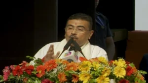 “দলীয় বিভাজনের ঊর্ধ্বে উঠে সবাই মিলে রাজ্যকে দাঁড় করাতেই হবে”, বিধানসভার যৌথ মঞ্চ থেকে শুভেন্দুর মাস্টারস্ট্রোক!