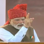 ‘যেখানে এক সময় গুলি চলত, আজ সেখানে উড়ছে তিরঙ্গা!’ লালকেল্লা থেকে মাওবাদ দমনে বড় বার্তা প্রধানমন্ত্রী মোদির!