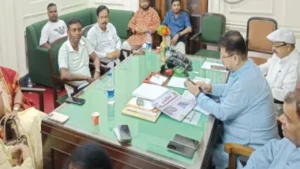 বিধানসভায় তুমুল হইচই! ঋতব্রতর ঘরে ভাঙড়ের ‘তাজা নেতা’ আরাবুল! কালীঘাটকে নজিরবিহীন তোপ!