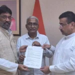 নবান্নে মুখ্যমন্ত্রীর ঘরে মুর্শিদাবাদের ২ সাংসদ! ভোটার তালিকা থেকে ২৭ লক্ষ মানুষের নাম বাদ পড়া নিয়ে বিরাট পদক্ষেপ!