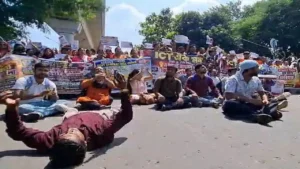 করুণাময়ী থেকে বিকাশ ভবন অচল! ৯ অক্টোবরের এক চিরকুটে কাঁপছে হাজার হাজার শিক্ষকের বুক!