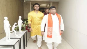 উৎসবের মরশুমে নজিরবিহীন চমক! হঠাৎ কেন দেবের দরজায় কেন্দ্রীয় মন্ত্রী সুকান্ত মজুমদার? তুঙ্গে জল্পনা!