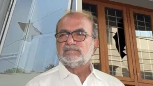 ফেসবুক পোস্ট বিতর্কে সাঁড়াশি চাপে বিকাশরঞ্জন! মঙ্গল ও বুধে পুলিশের ডাক, বোলপুরেও FIR-এর দাবি!