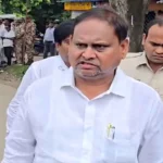 কংগ্রেস-তৃণমূল-বিজেপি হয়ে নিজের দল! হুমায়ুনের অবসরের ঘোষণাকে ‘ডিগবাজির রাজনীতির করুণ পরিণতি’ বলছে ওয়াকিবহাল মহল!