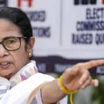 ১ নভেম্বর দিল্লির রামলীলা ময়দানে মমতা! ‘ভোটলুঠ’ ইস্যুতে মোদী সরকারকে নিশানা করতেই ধেয়ে এল তীব্র কটাক্ষ!
