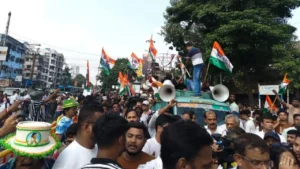 রণক্ষেত্র রাজাবাজার! জ্ঞানেশ কুমারের পদত্যাগের দাবিতে অনুমতিহীন মেগা মিছিল আটকালো পুলিশ ও কেন্দ্রীয় বাহিনী!